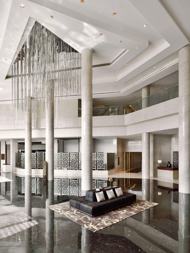 Kochi Marriott Hotel Екстериор снимка The lobby of the hotel