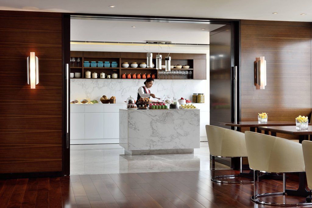 Kochi Marriott Hotel Екстериор снимка The private kitchen at the residence
